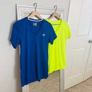Under Armour Women's Set of Two Semi-Fitted Heatgear V Neck Shirts Size L